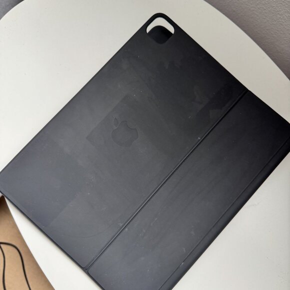 Apple Magic Keyboard for 12.9-inch iPad Pro - Picture 3 of 6